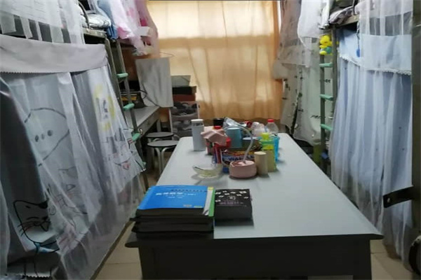 双面联合贷：上海华瑞银行的利润狂飙与“黑榜榜眼”