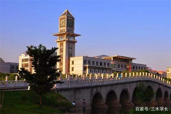 跟穷人单次交易，跟富人不要交易